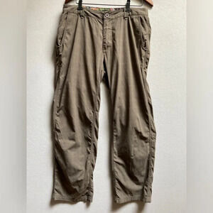 Lululemon Athletica checkered plaid straight leg khaki  athletic pants Sz 34